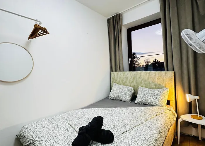Хостел Budget Friendly Private With Garden *
