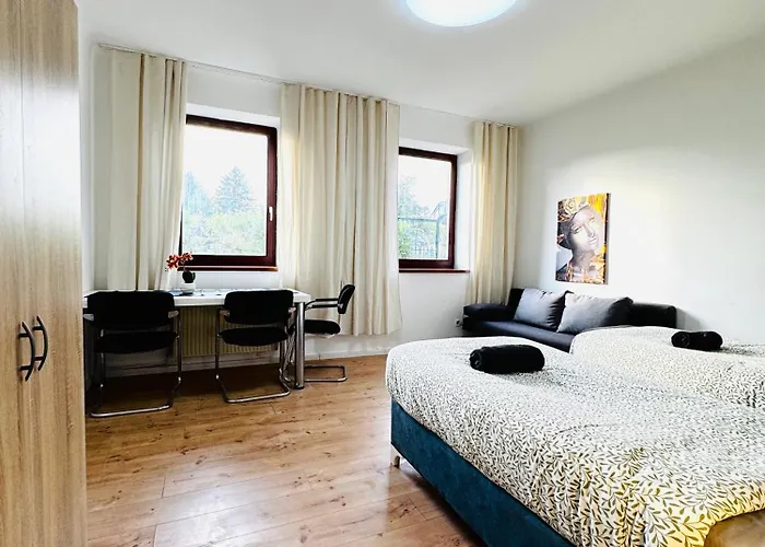 Budget Friendly Private With Garden