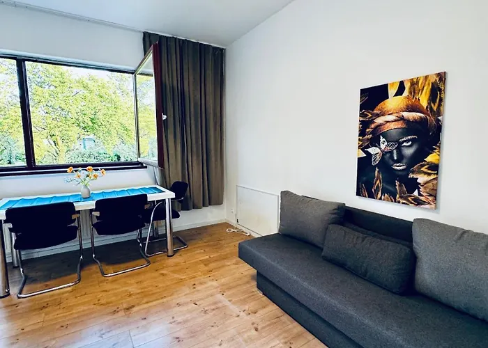Budget Friendly Private With Garden *