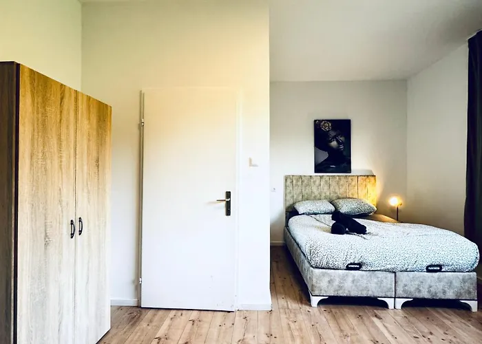Budget Friendly Private With Garden *