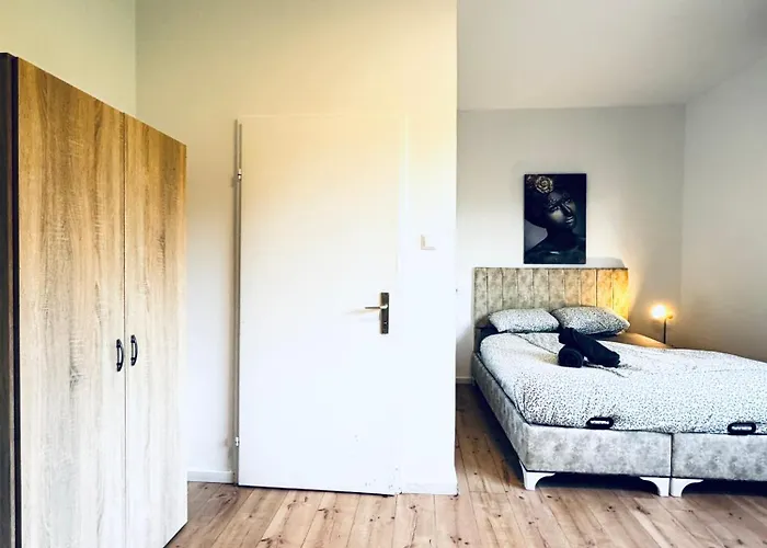Budget Friendly Private With Garden